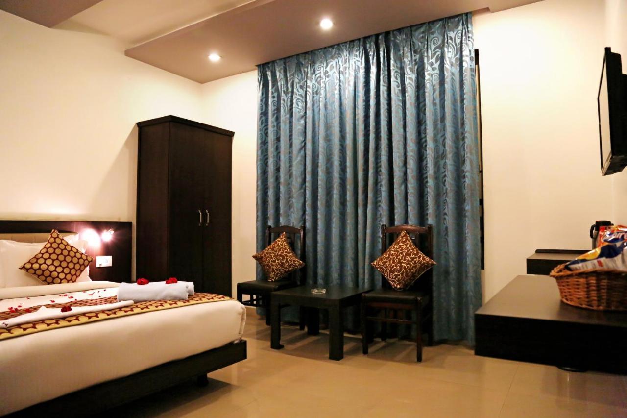 Narayans Leela Inn Udaipur Exterior foto