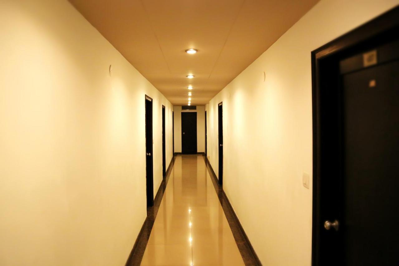 Narayans Leela Inn Udaipur Exterior foto
